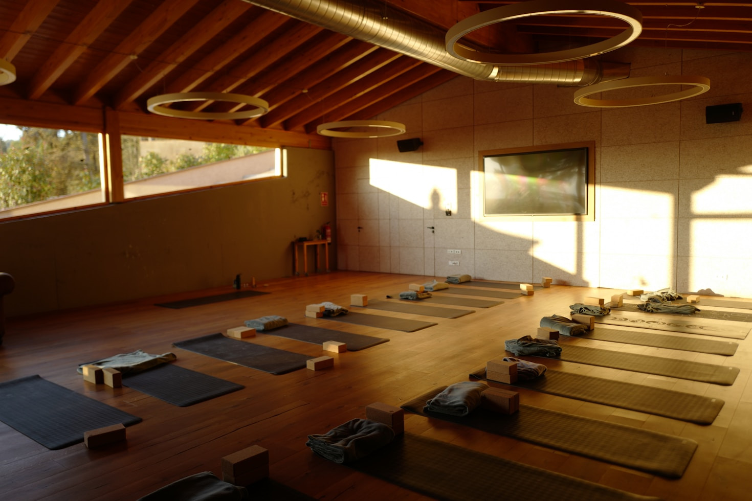 Why 24/7 Yoga Is Perfect for Your Busy Life